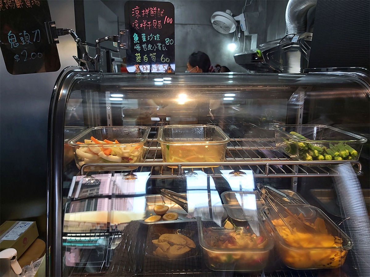 蘇澳美食 | 午鯖,南方澳漁港文青小食堂,現撈漁獲現點現作,品嚐漁村媽媽道地風味料理 - 第16張圖