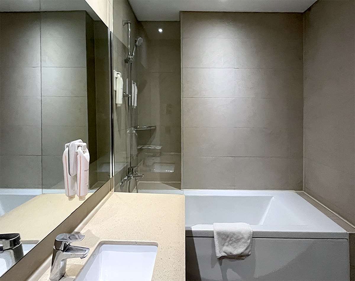 釜山住宿推薦 | 海雲台 Best Western 最佳西方酒店，四人房空間寬敞，走路 3 分鐘到海灘、對面就是海雲台傳統市場！