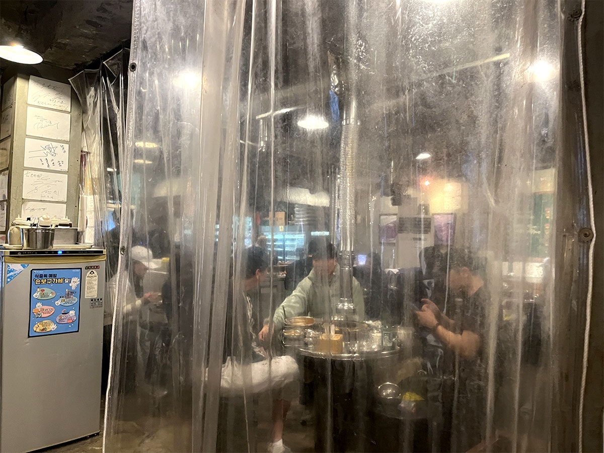 釜山燒肉推薦|海雲台伍班長烤肉,高CP值韓式燒肉,人均 500 元吃超飽!必點厚切豬五花、牛肋條、黃金蒸蛋一次吃 - 第4張圖 釜山燒肉推薦|海雲台伍班長烤肉,高CP值韓式燒肉,人均 500 元吃超飽!必點厚切豬五花、牛肋條、黃金蒸蛋一次吃