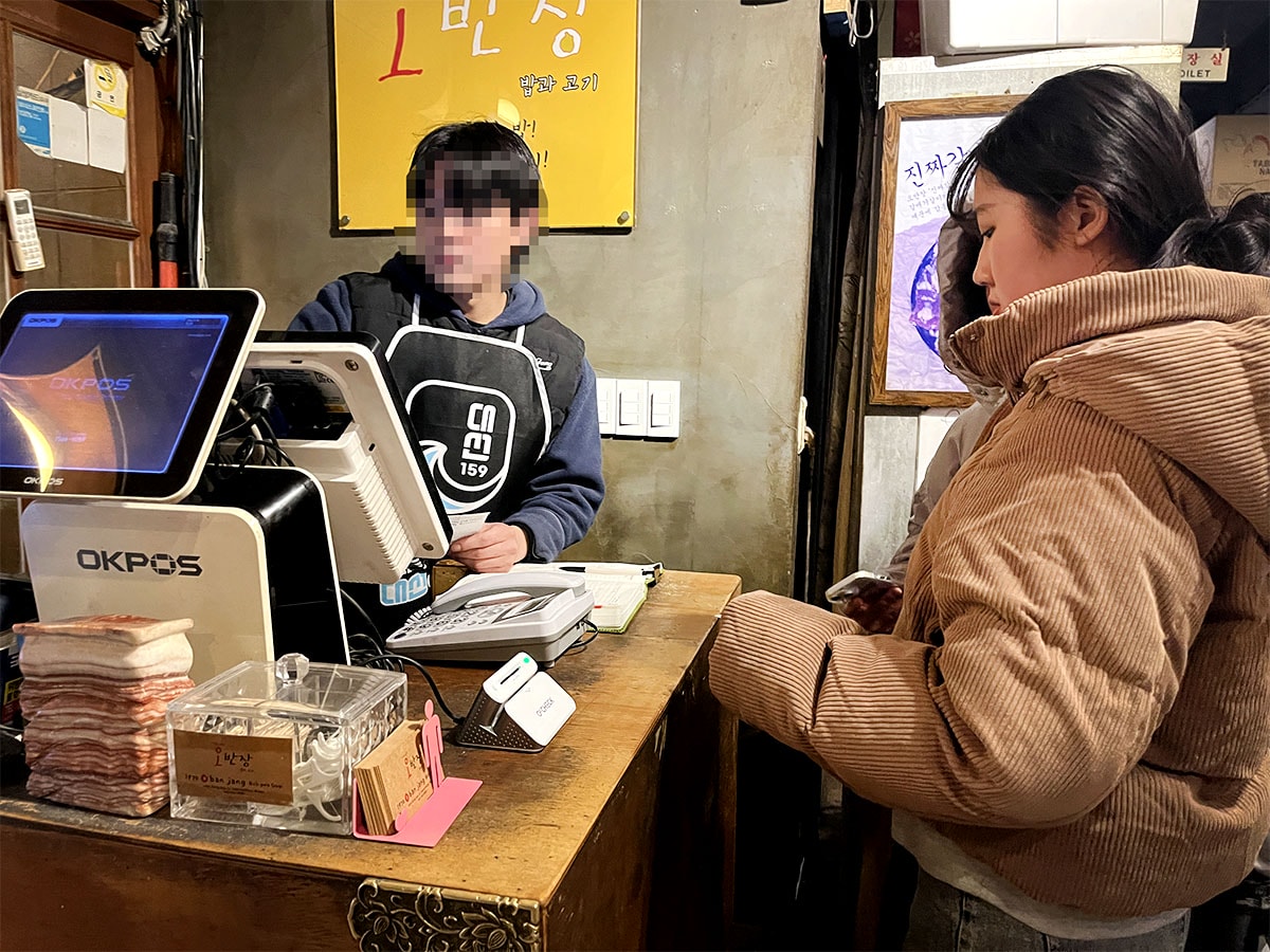 釜山燒肉推薦|海雲台伍班長烤肉,高CP值韓式燒肉,人均 500 元吃超飽!必點厚切豬五花、牛肋條、黃金蒸蛋一次吃 - 第24張圖 釜山燒肉推薦|海雲台伍班長烤肉,高CP值韓式燒肉,人均 500 元吃超飽!必點厚切豬五花、牛肋條、黃金蒸蛋一次吃