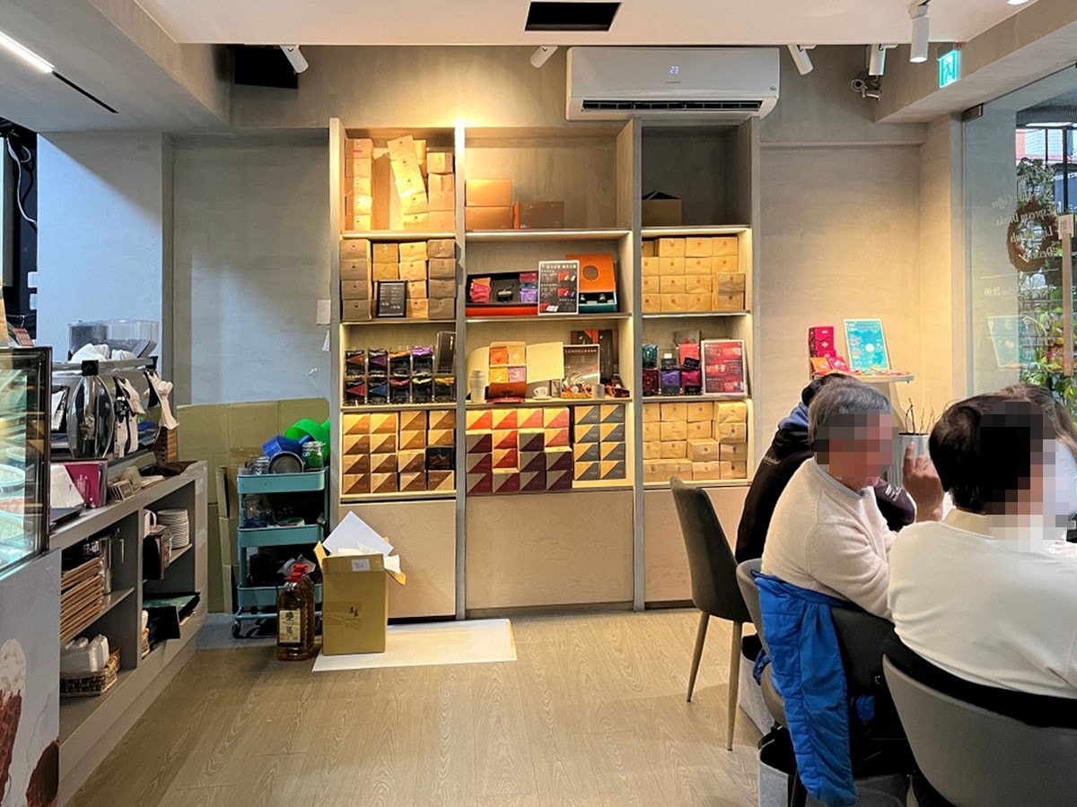 公館不限時咖啡館|湛盧咖啡台大館,單品手沖咖啡與必點法式野菇鹹派,環境舒適好放鬆 - 第5張圖 公館不限時咖啡館|湛盧咖啡台大館,單品手沖咖啡與必點法式野菇鹹派,環境舒適好放鬆