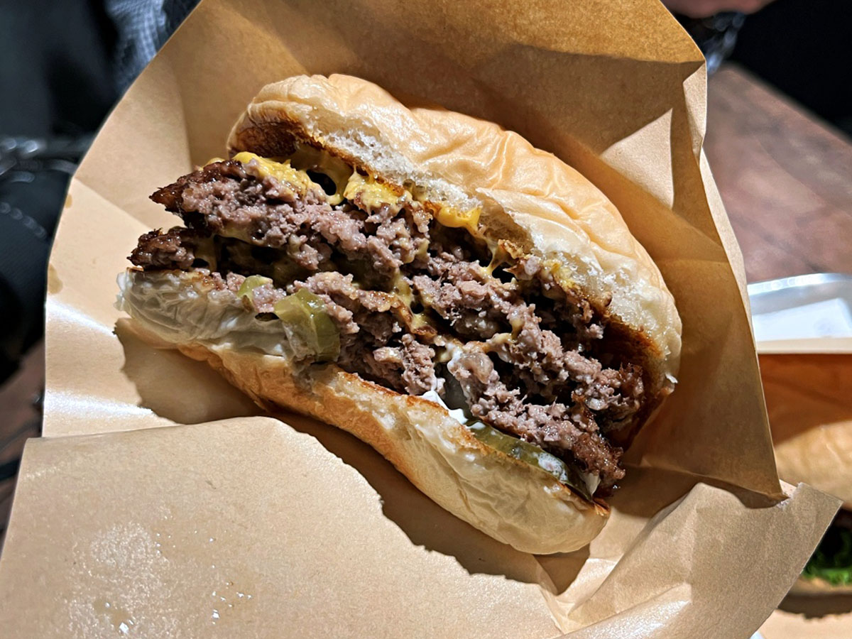 天母美式漢堡|LOUIS’ BURGERS 現煎牛肉堡、雙層招牌必點、飲料無限暢飲超划算! - 第19張圖 天母美式漢堡|LOUIS’ BURGERS 現煎牛肉堡、雙層招牌必點、飲料無限暢飲超划算!